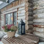 Karhunkelo By Interhome *