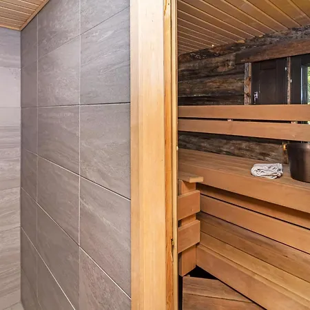 Karhunkelo By Interhome Rukatunturi